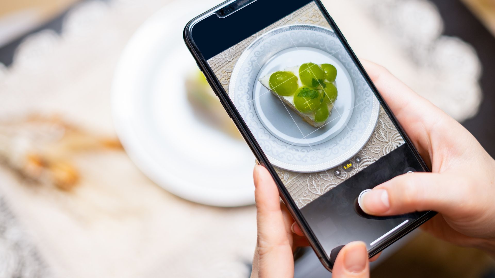 インスタ投稿でSNS集客を目指している様子です。【サムネイル画像】